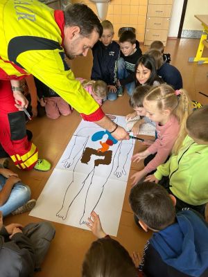 0e35d941-cc00-491d-9f12-7cb08afdcd7d