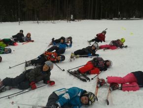 Seznámení s terénem - 1.den (soutěže na lyžích)