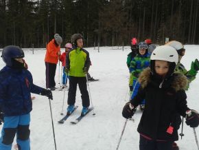 Seznámení s terénem - 1.den (soutěže na lyžích)