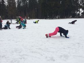 Seznámení s terénem - 1.den (soutěže na lyžích)